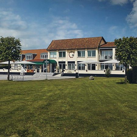 Molskroen Strandhotel Ebeltoft Εξωτερικό φωτογραφία
