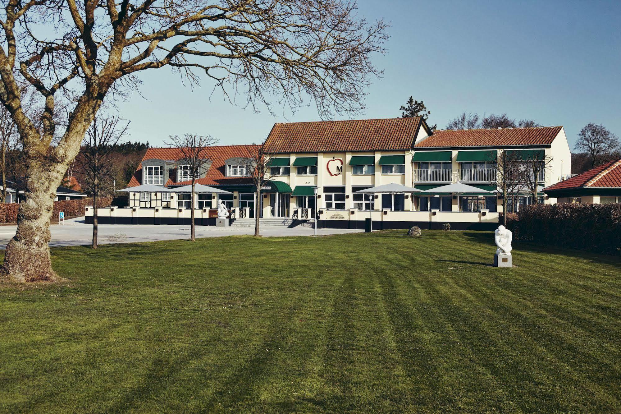 Molskroen Strandhotel Ebeltoft Εξωτερικό φωτογραφία